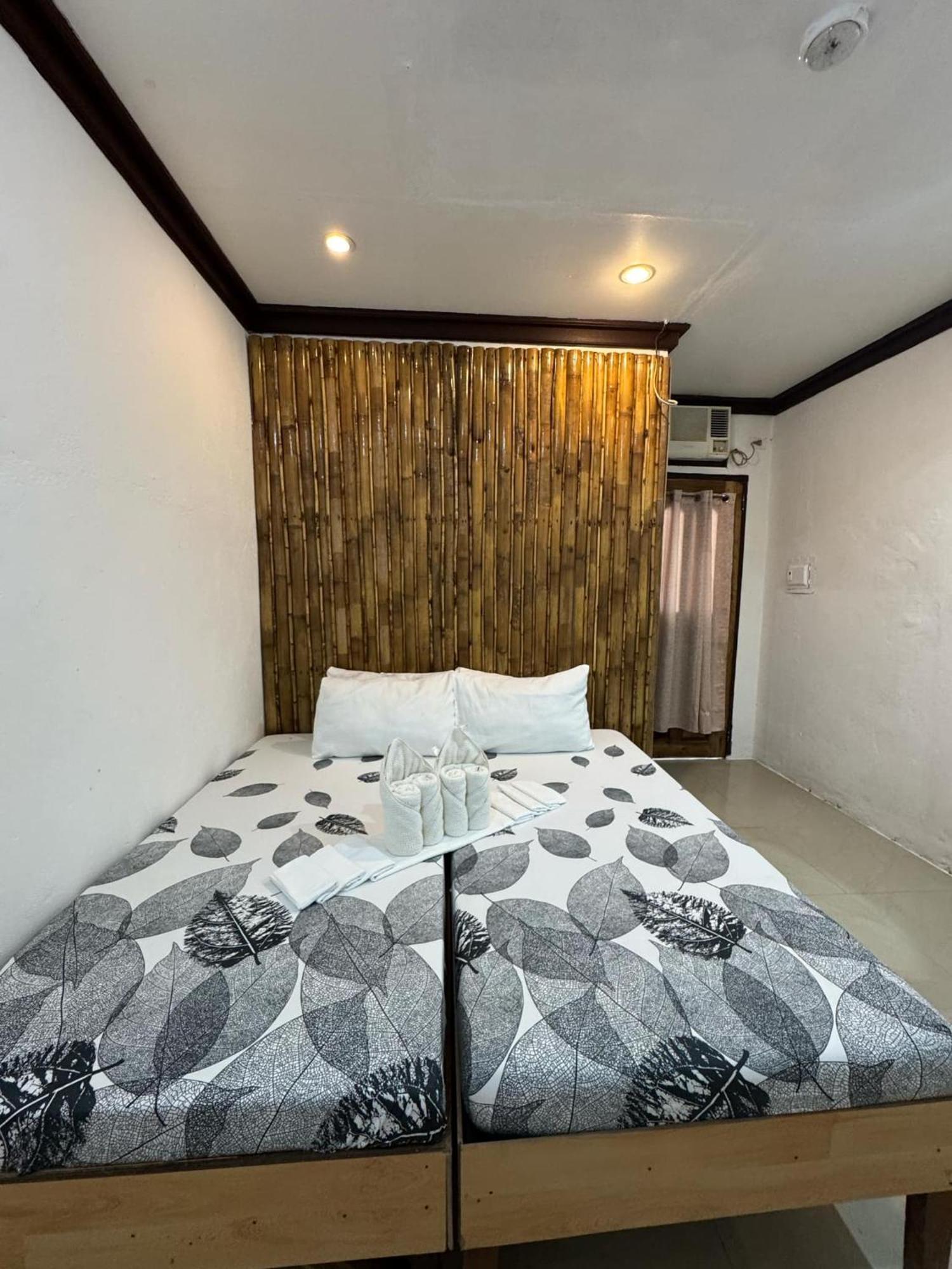 אל נידו Aquaholik Traveler'S Lodge מראה חיצוני תמונה